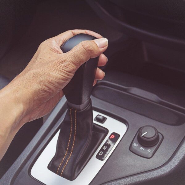 Automat czy manual – jaki rodzaj skrzyni biegów wybrać?