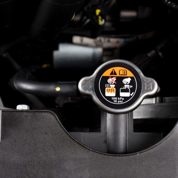 Czy można dolewać wody do płynu chłodniczego?