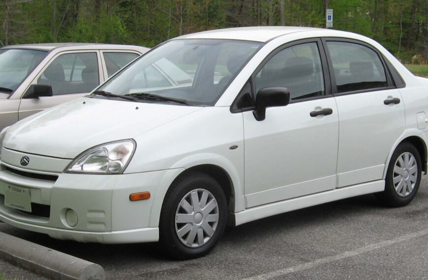 Suzuki Liana – opinie, cena, dane techniczne, wymiary, spalanie, osiągi