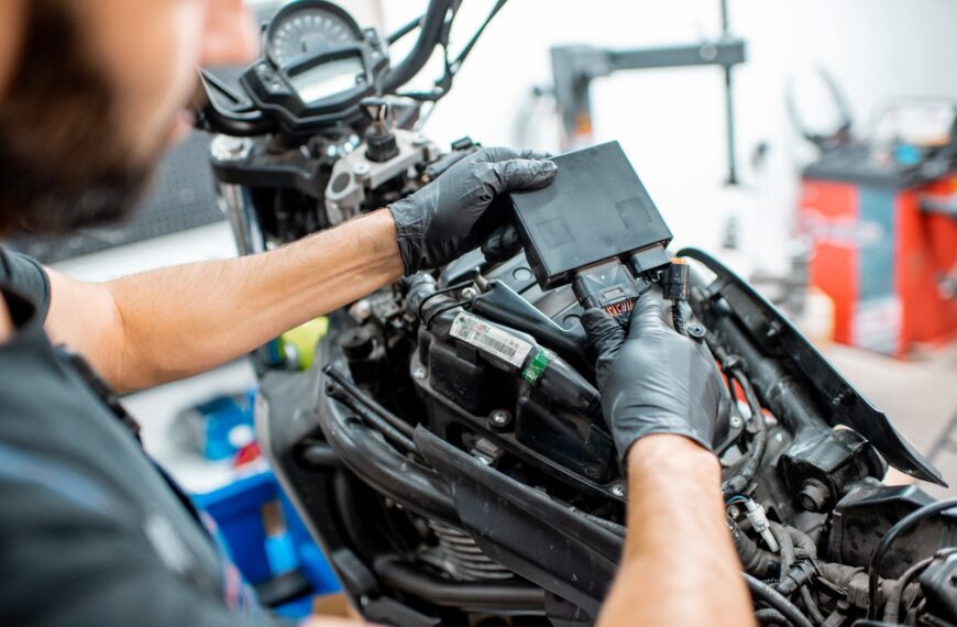 Elektryczne motocykle: przyszłość jednośladów na baterie.