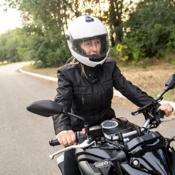 Najczęstsze błędy popełniane przez początkujących motocyklistów